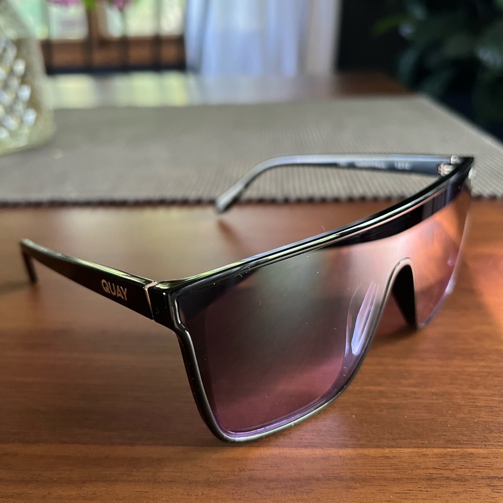 Quay Nightfall extra large sunglasses